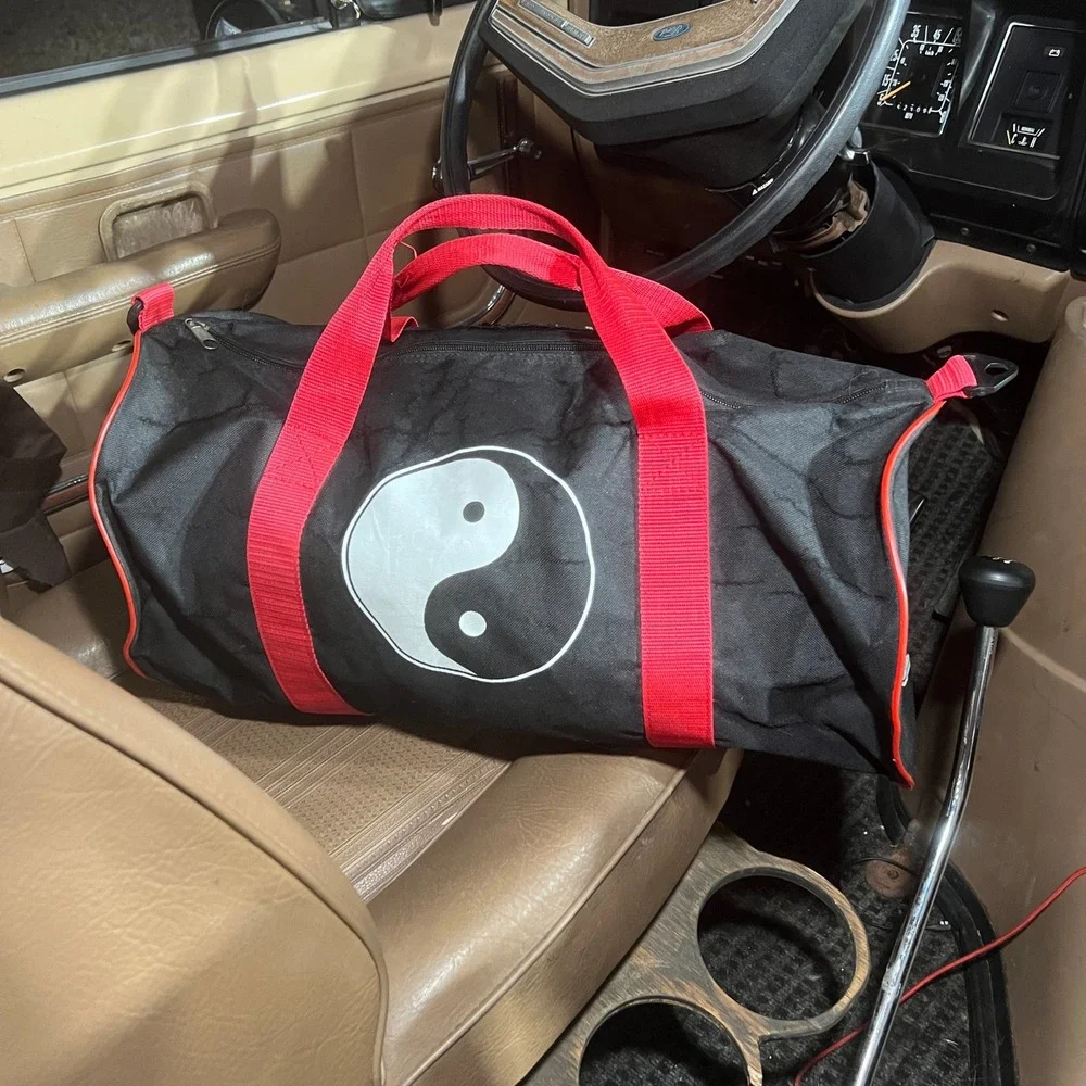 VTG‎ 90s Yin Yang Duffel Bag Black Red Grunge Gym Carry-On Graphic Canvas Travel